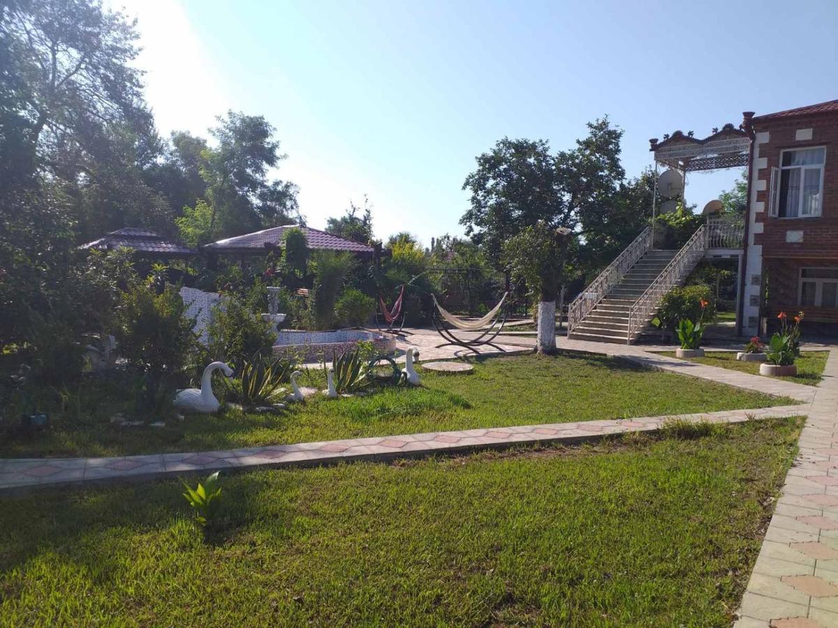 Guest House Danelia Мартвили Екстериор снимка