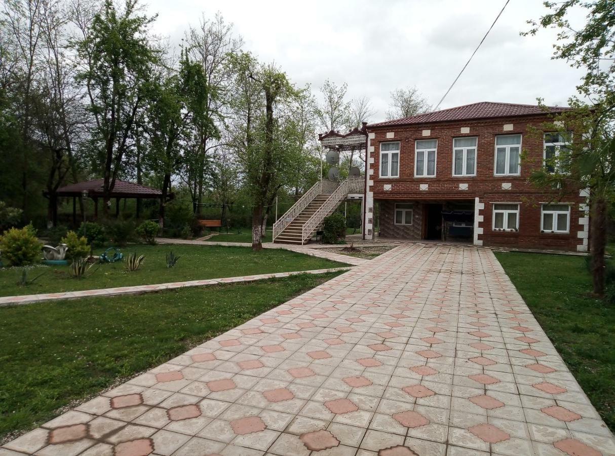 Guest House Danelia Мартвили Екстериор снимка