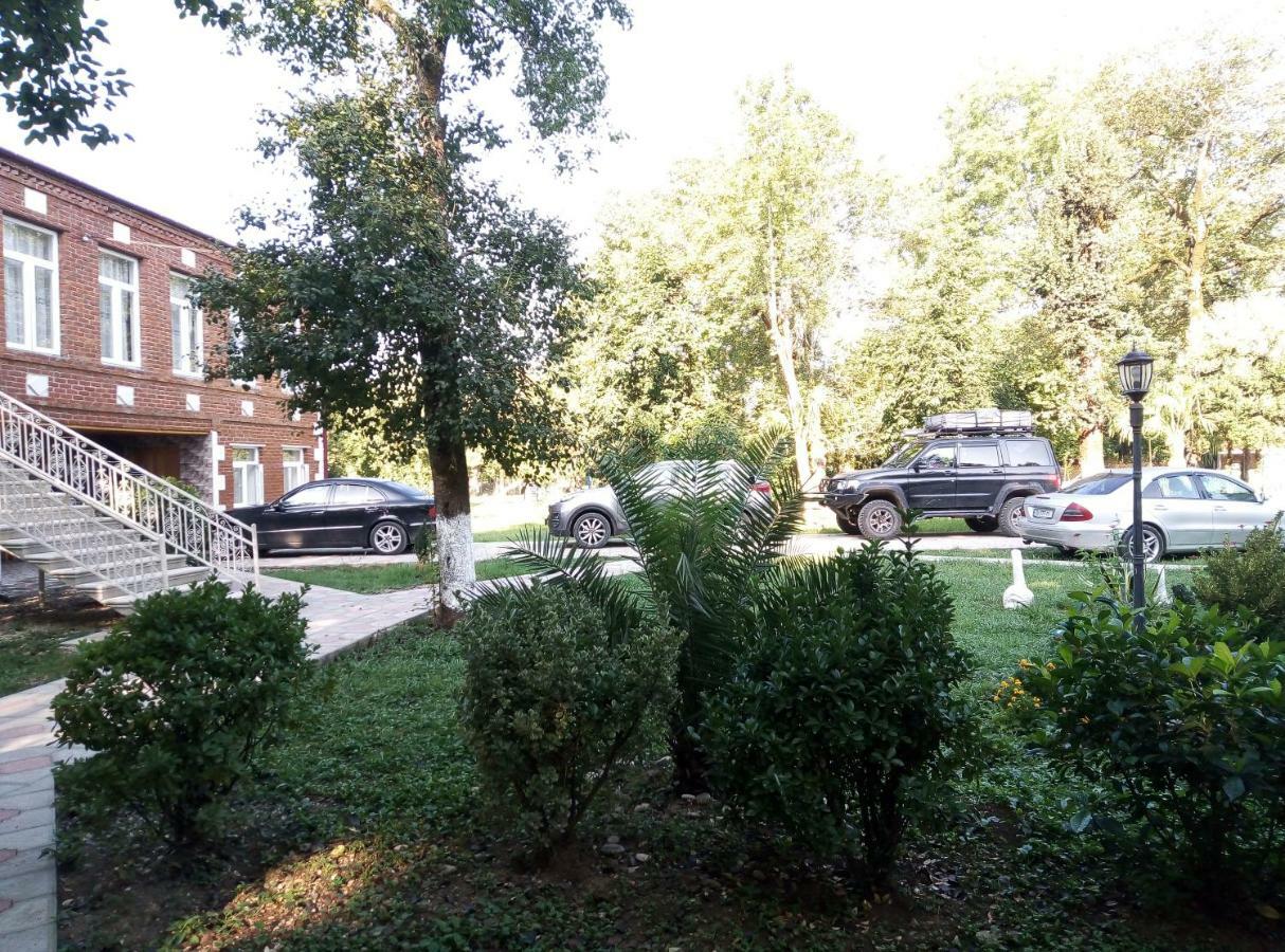 Guest House Danelia Мартвили Екстериор снимка
